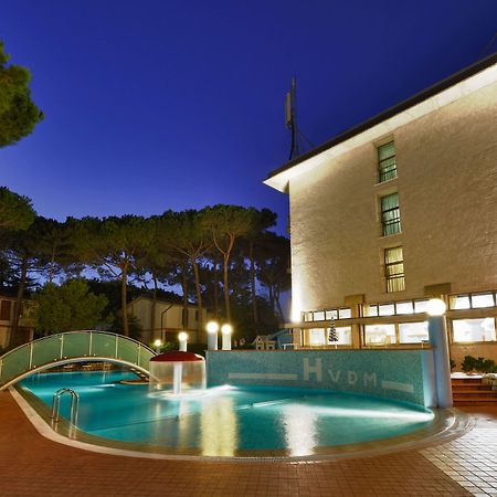 Hotel Vina De Mar Lignano Sabbiadoro Buitenkant foto